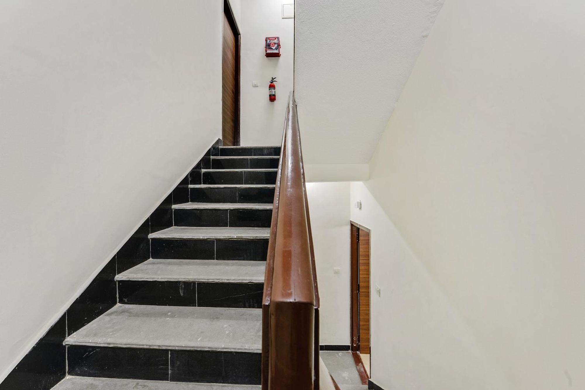 Hotel O Home G-Cloud Near Thirumangalam Metro Station Chennai Zewnętrze zdjęcie