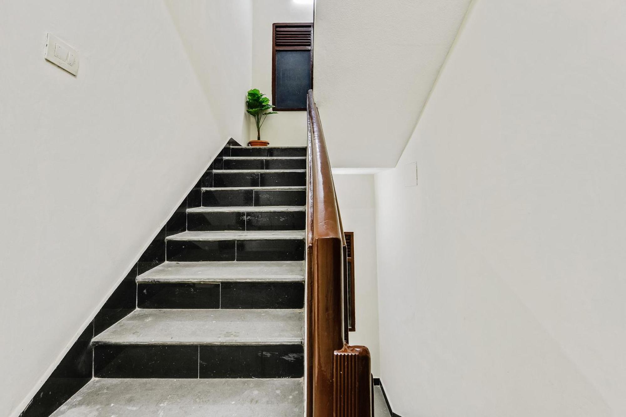 Hotel O Home G-Cloud Near Thirumangalam Metro Station Chennai Zewnętrze zdjęcie